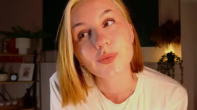 ClaireMathis stripchat live cam model