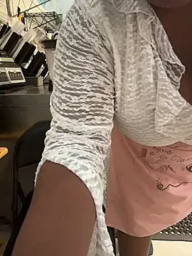 Skylerlove7547 stripchat live cam model