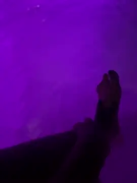 LilouPieds stripchat live cam model