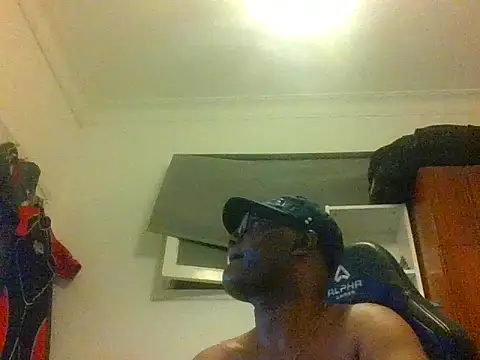 Jubilusjubis stripchat live cam model