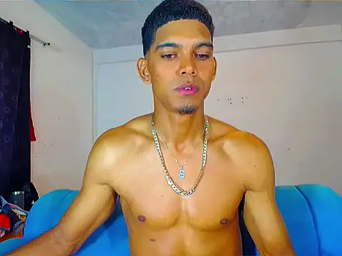 theMyke101 stripchat live cam model