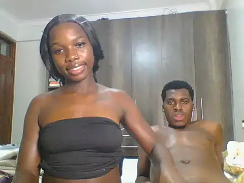 rocki_aisha stripchat live cam model