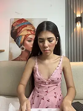 sofiaacutee stripchat live cam model