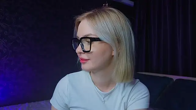 Eva_kiki stripchat live cam model
