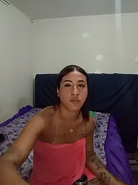 Lohaynne stripchat live cam model