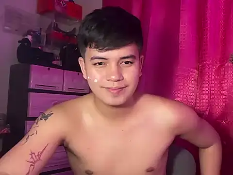 YourCutieBoy_Bigcum14 stripchat live cam model