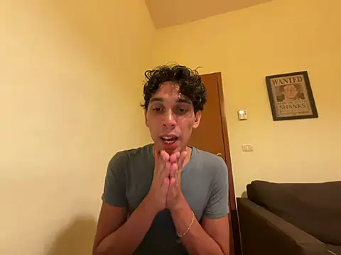 Violaindia stripchat live cam model