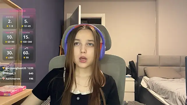 LunaBunny666 stripchat live cam model