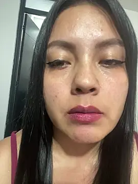 _Sweeteyes stripchat live cam model