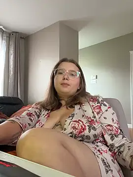 pigtailzz stripchat live cam model