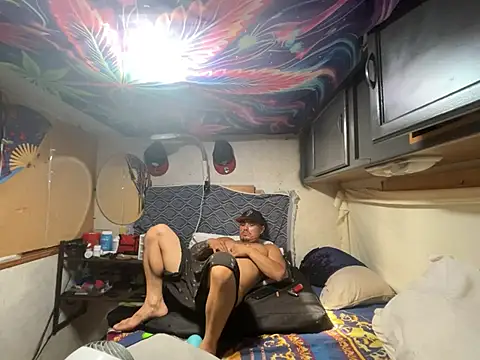 OmarSalasxh33 stripchat live cam model