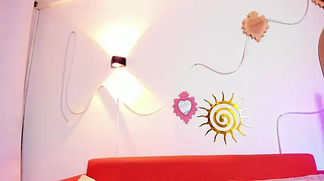Sweet_April_18 stripchat live cam model
