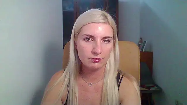 Dream_Velour stripchat live cam model