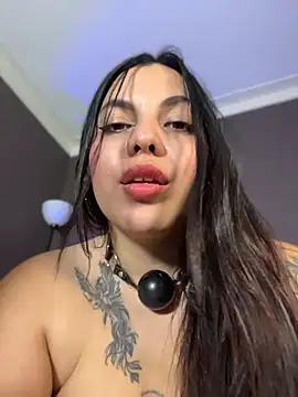 Im_Auroraaa stripchat live cam model