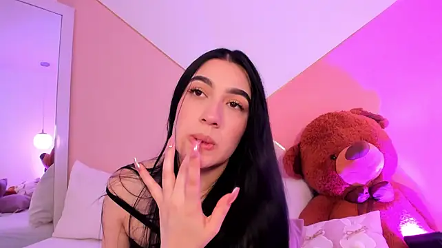 aria_bliss18 stripchat live cam model