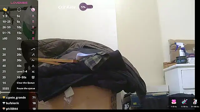 Mayhem_NZ stripchat live cam model