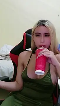 celest_yummy stripchat live cam model