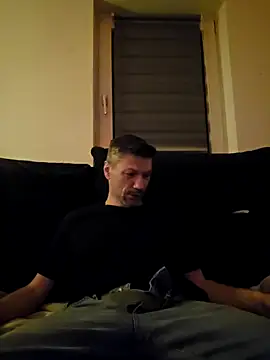 tomek84 stripchat live cam model