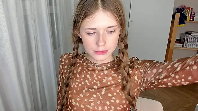 hakulissa stripchat live cam model