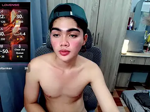 ItsKenny stripchat live cam model
