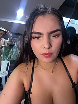 Maddy_Rouse_ stripchat live cam model