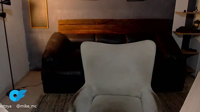 Mike_montoya01 stripchat live cam model