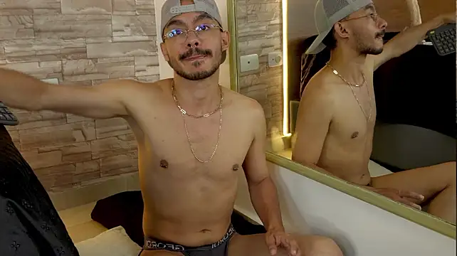 thomas_montiel stripchat live cam model