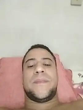 Carlos132026 stripchat live cam model