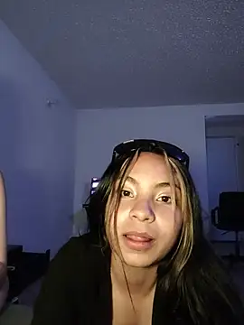 dashell_rousss stripchat live cam model