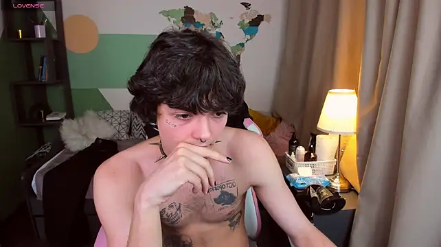 YoungHeartbroker stripchat live cam model