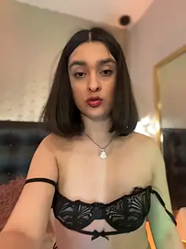 MiahWindsor stripchat live cam model