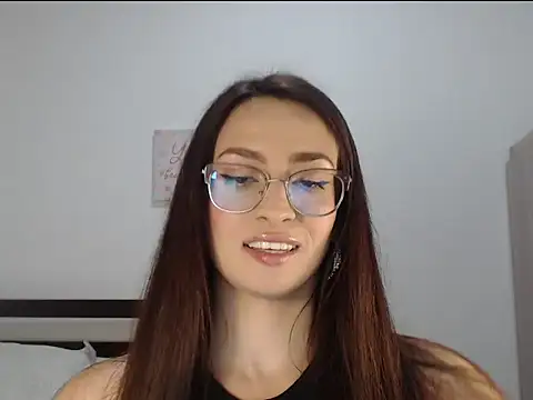 AndraCyruss_ stripchat live cam model