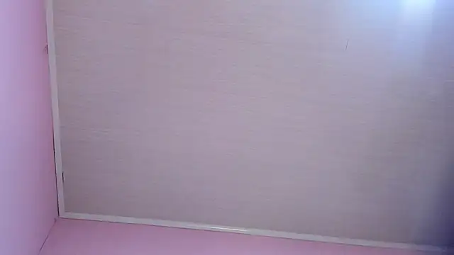 KarinaGirando stripchat live cam model