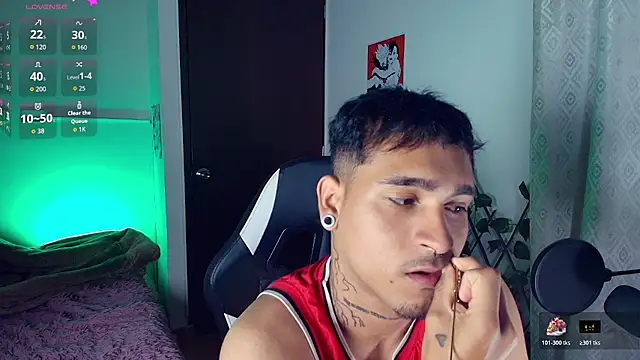 tyler_hunt stripchat live cam model