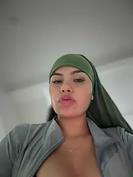 lalilamassu1 stripchat live cam model