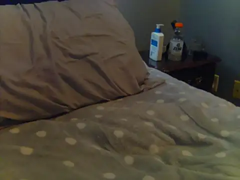 EyeLuvPanties stripchat live cam model