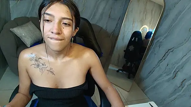 Aitana_r_ stripchat live cam model