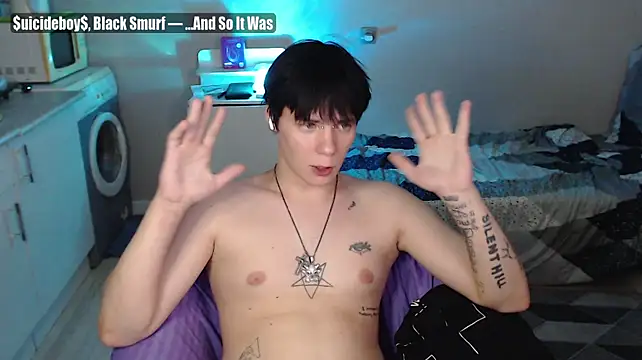 yourlildemon stripchat live cam model