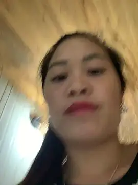 -LauraSexy- stripchat live cam model