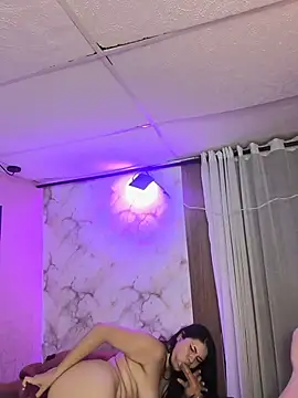Esmeralda20 stripchat live cam model