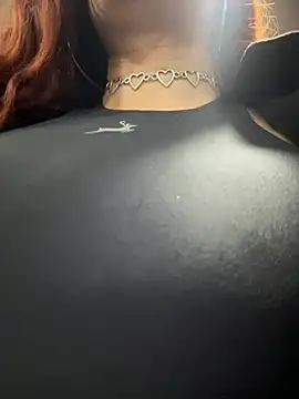 ariiel_ stripchat live cam model