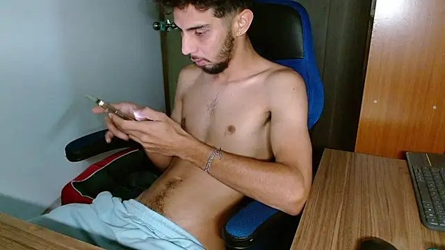 davidr253 stripchat live cam model