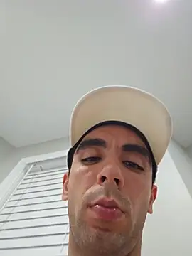 Julianchimador4 stripchat live cam model