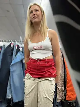Kate-Paul stripchat live cam model