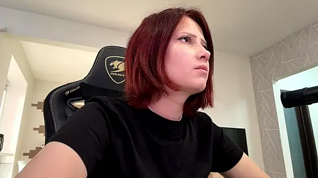 Nikaliva stripchat live cam model