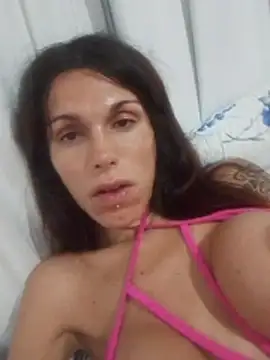 GabyzynhaA stripchat live cam model