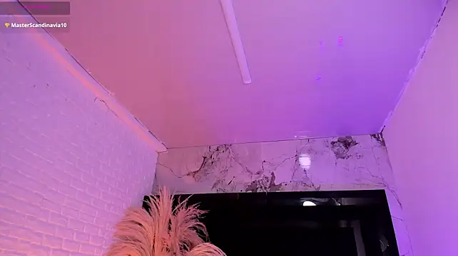 NicoKingg1_ stripchat live cam model