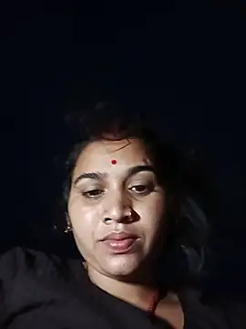 Cut_pooja825 stripchat live cam model