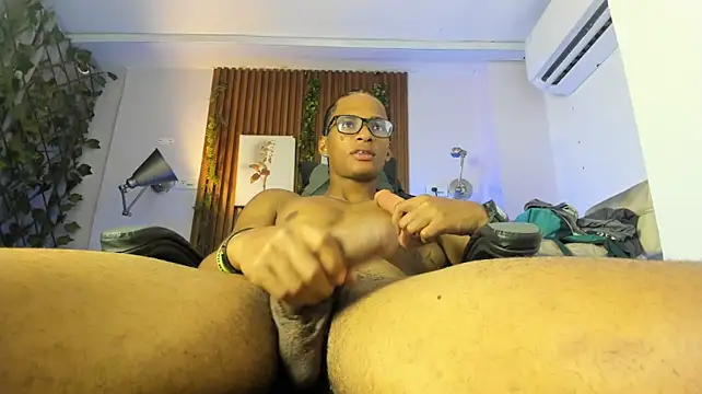 Kendo_720 stripchat live cam model