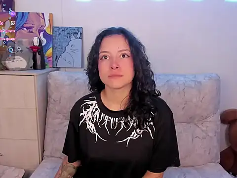 emillyaqua stripchat live cam model